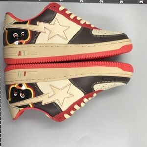College Dropout Kanye Bapestas